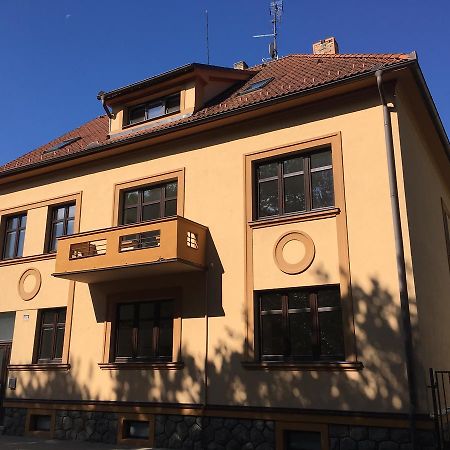 Apartmany Na Sadech Тршебонь Экстерьер фото