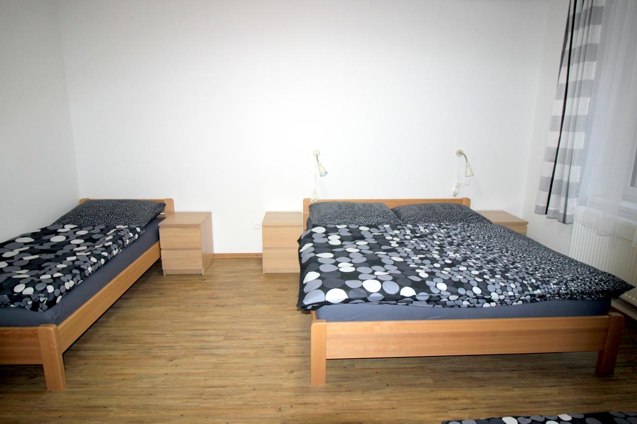 Apartmany Na Sadech Тршебонь Экстерьер фото