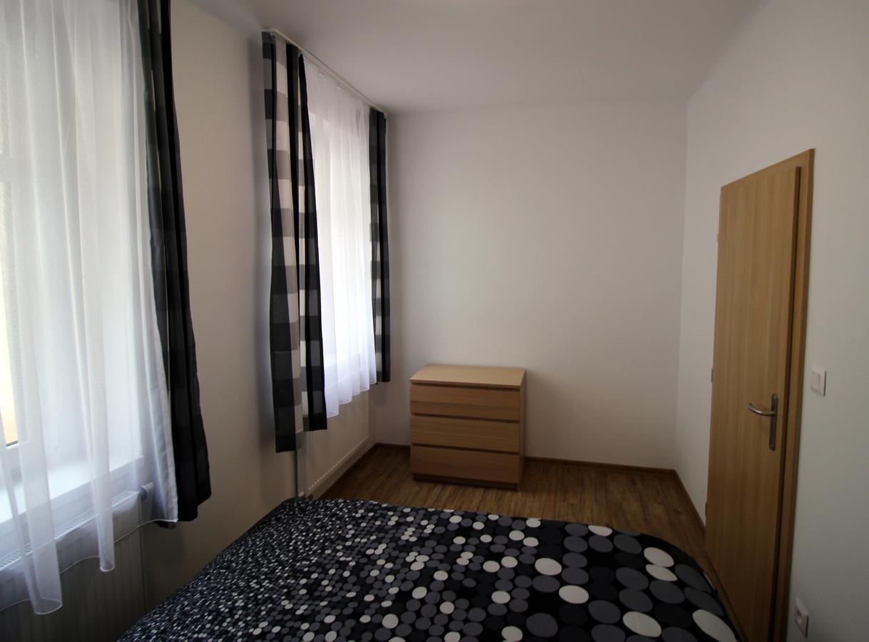 Apartmany Na Sadech Тршебонь Экстерьер фото