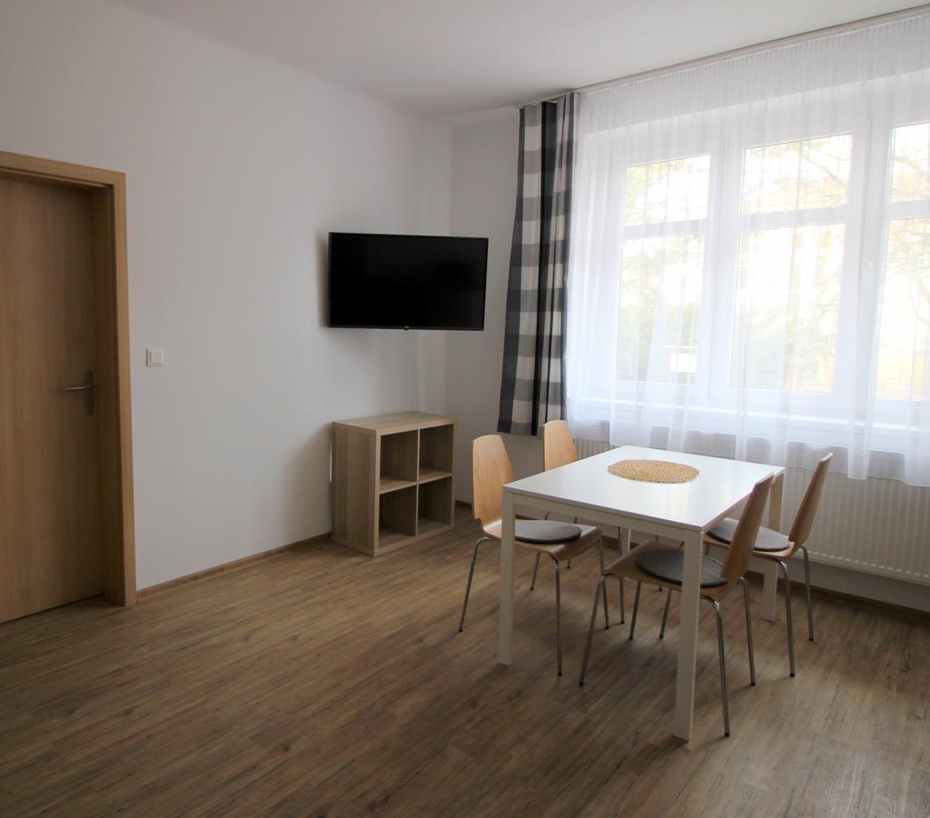 Apartmany Na Sadech Тршебонь Экстерьер фото