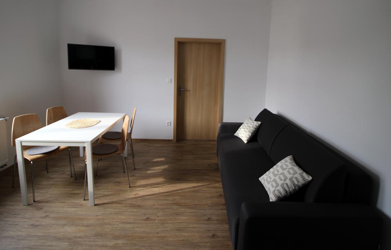 Apartmany Na Sadech Тршебонь Экстерьер фото