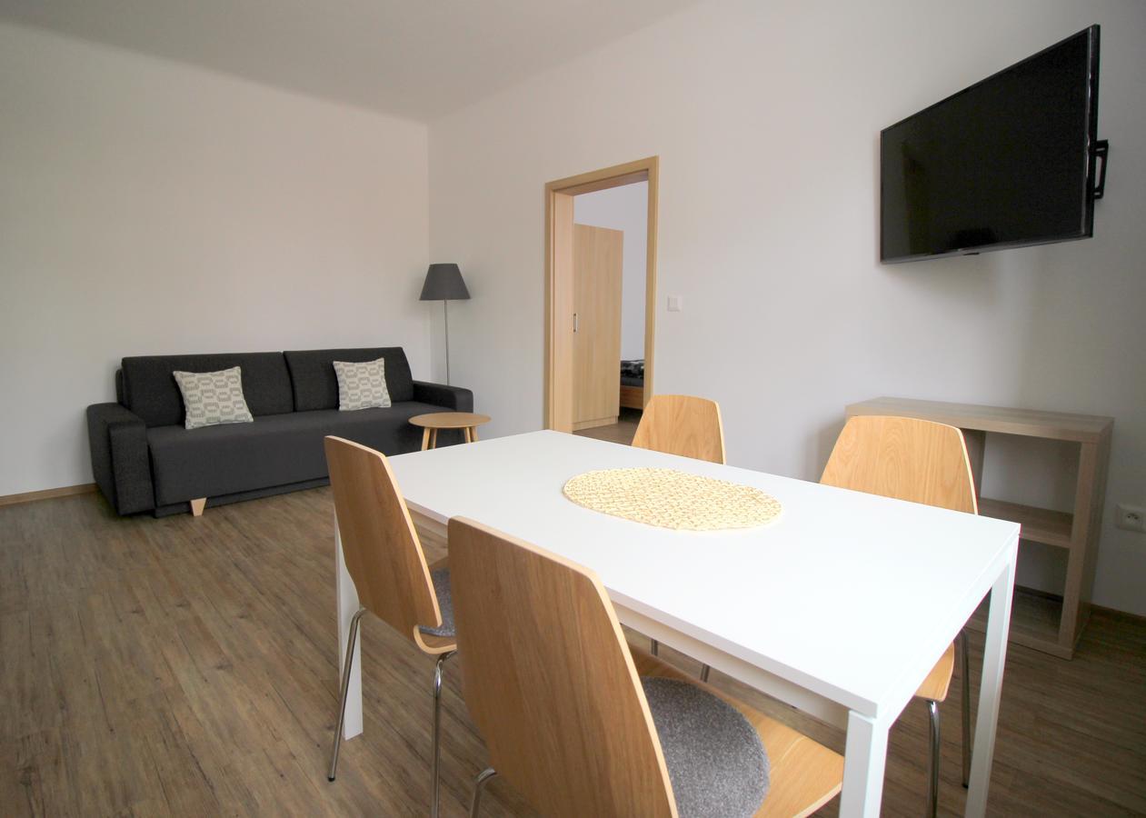 Apartmany Na Sadech Тршебонь Экстерьер фото