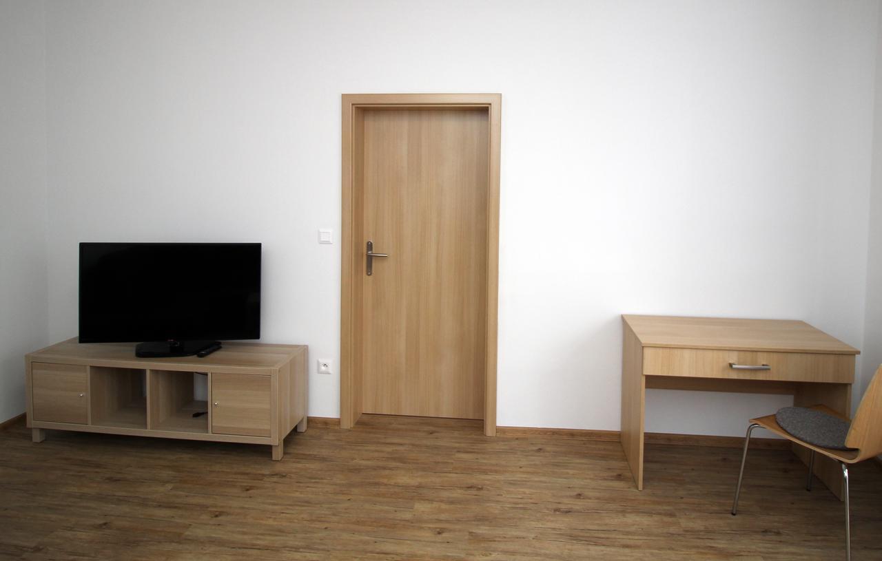 Apartmany Na Sadech Тршебонь Экстерьер фото