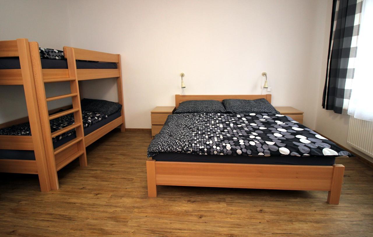 Apartmany Na Sadech Тршебонь Экстерьер фото